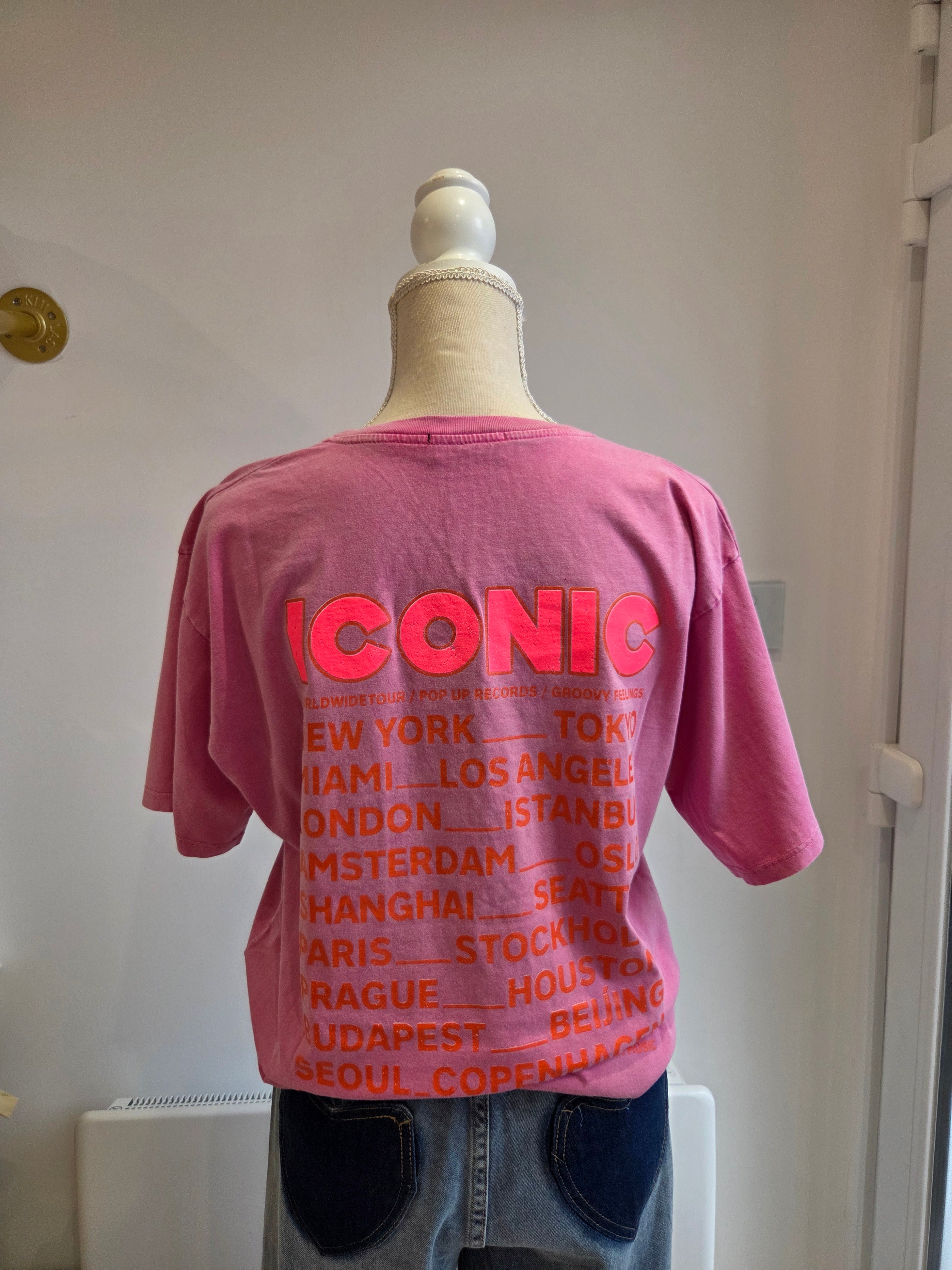 T-shirt iconic