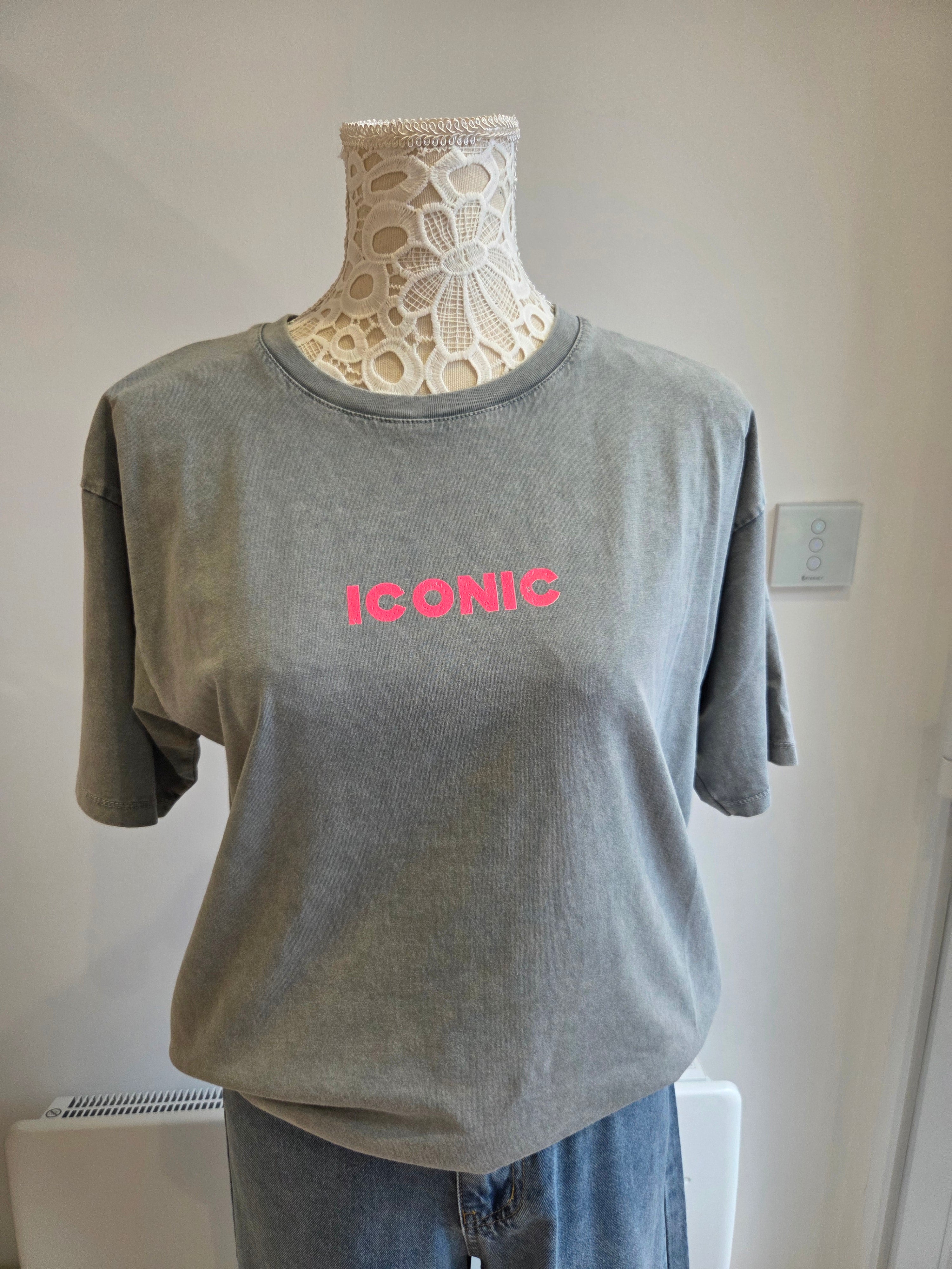 T-shirt iconic