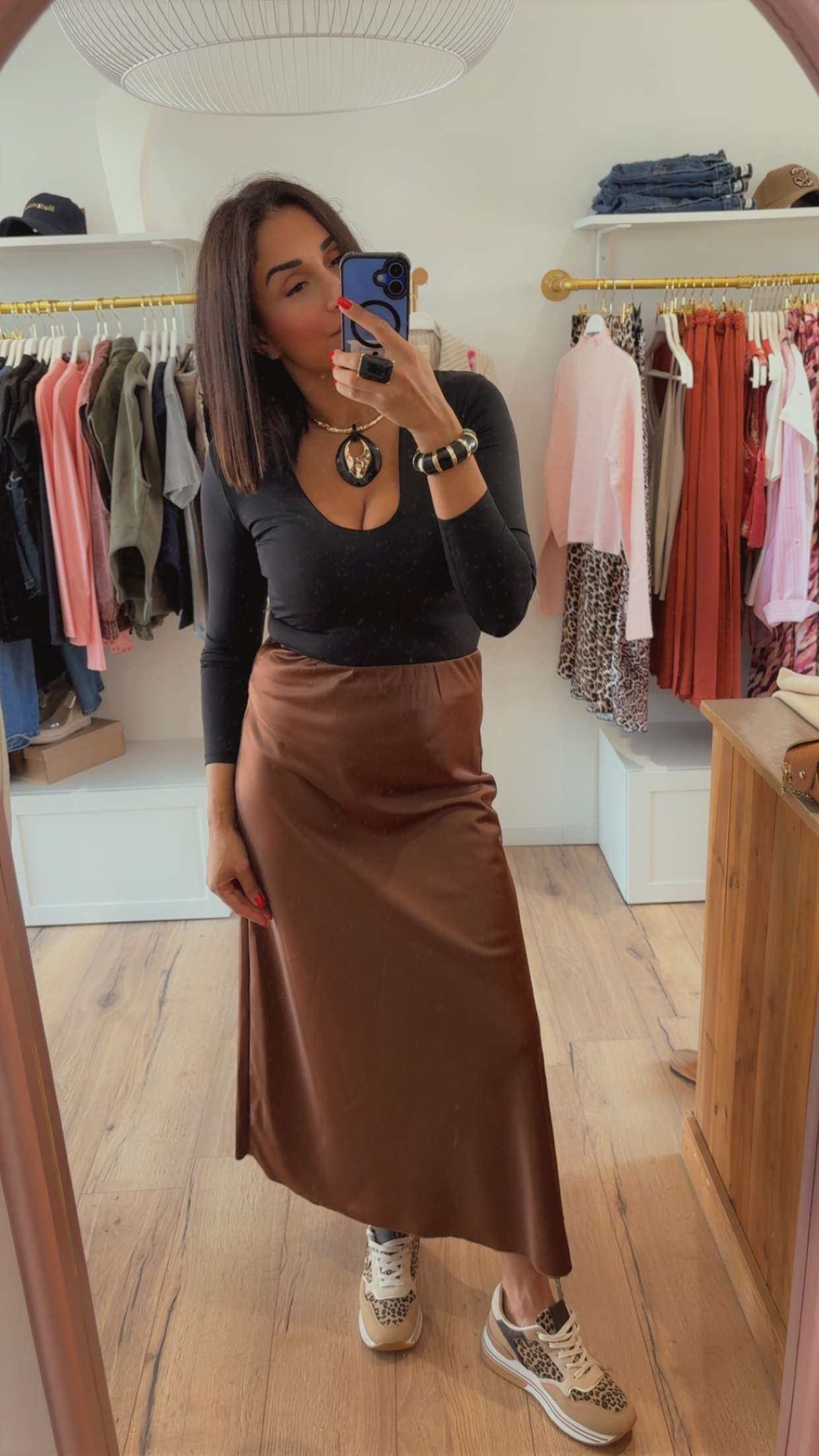 Top Black