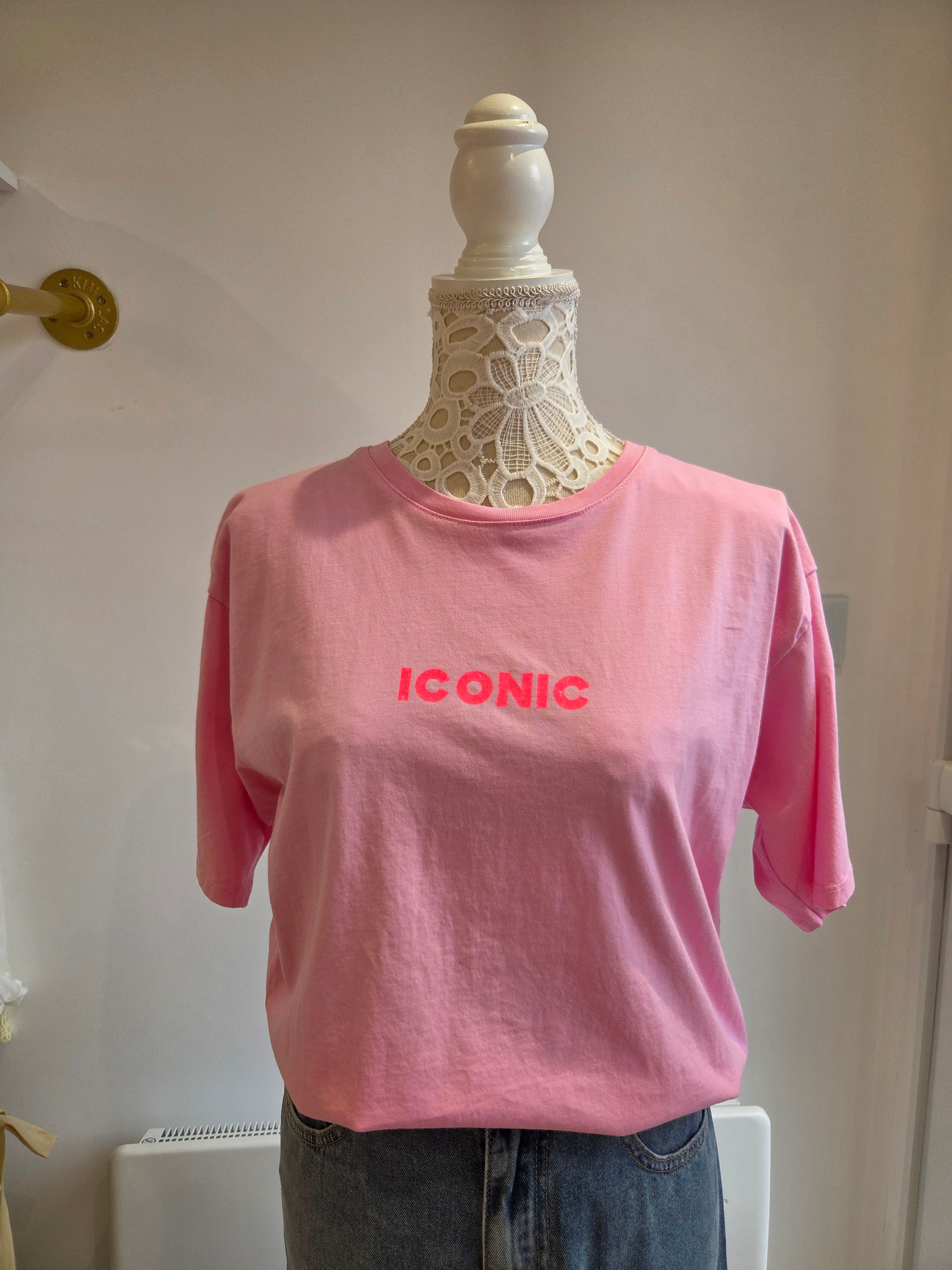T-shirt iconic